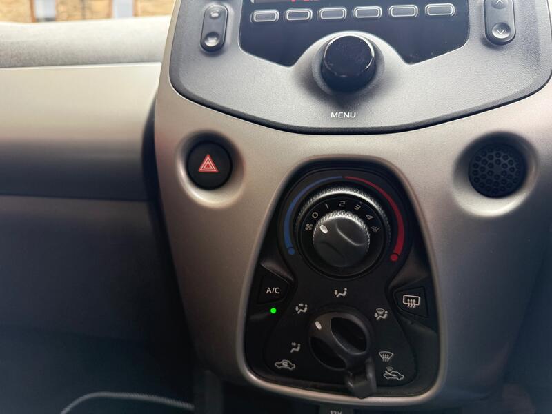 TOYOTA AYGO
