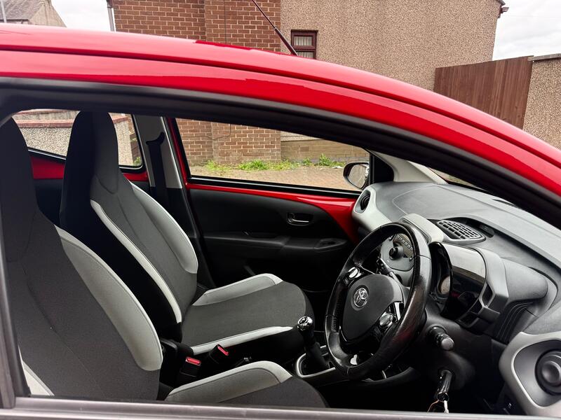 TOYOTA AYGO