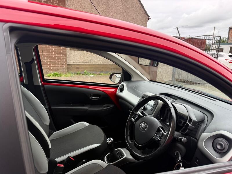 TOYOTA AYGO